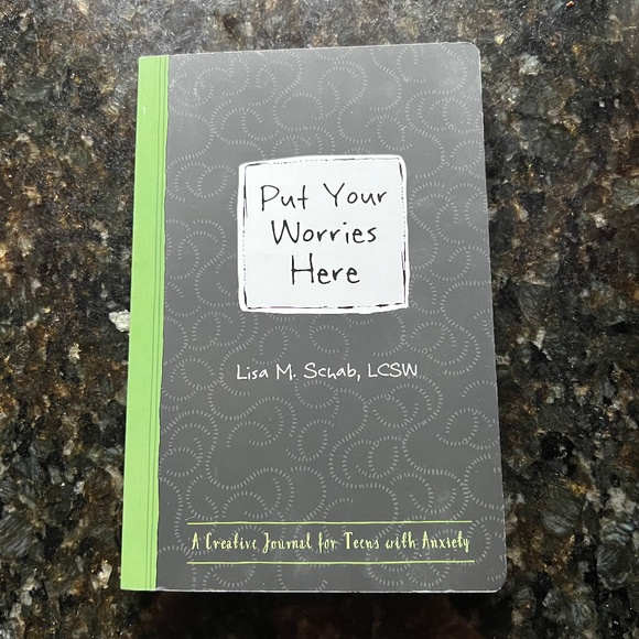 FINAL SALE: BOOKS: 7 (seven) children's activity books; new without tags - Picture 4 of 7